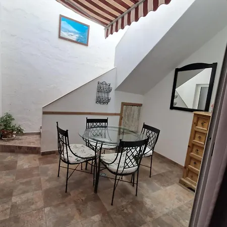New Renovated Duplex Near The Ocean Located In Tenerife Sur *