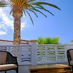 New Renovated Duplex Near The Ocean Located In Tenerife Sur * 德尔锡伦西奥海岸