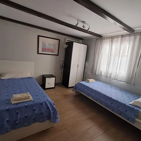 New Renovated Duplex Near The Ocean Located In Tenerife Sur