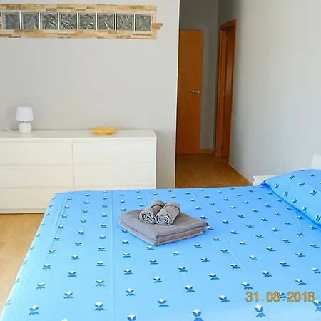Appartement New Renovated Duplex Near The Ocean Located In Tenerife Sur *