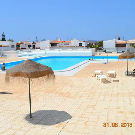 New Renovated Duplex Near The Ocean Located In Tenerife Sur Appartement