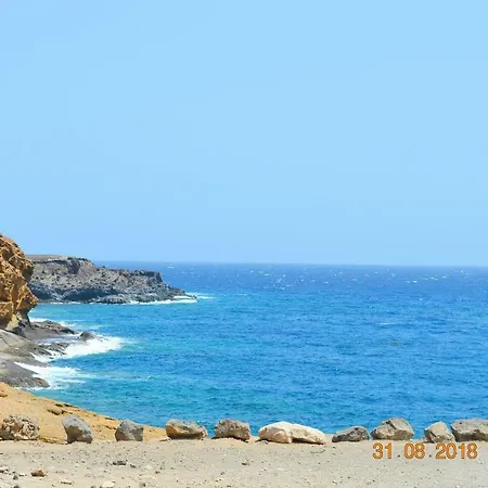 New Renovated Duplex Near The Ocean Located In Tenerife Sur *