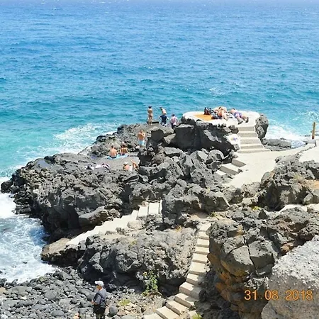 Appartement New Renovated Duplex Near The Ocean Located In Tenerife Sur
