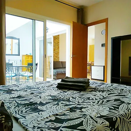 Appartement New Renovated Duplex Near The Ocean Located In Tenerife Sur *