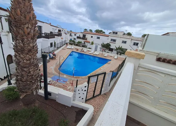 New Renovated Duplex Near The Ocean Located In Tenerife Sur Apartamento *