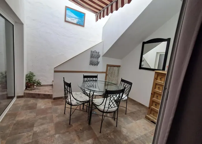 New Renovated Duplex Near The Ocean Located In Tenerife Sur *