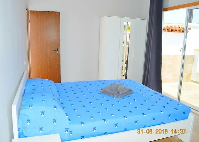 New Renovated Duplex Near The Ocean Located In Tenerife Sur *