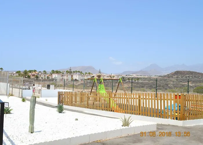 New Renovated Duplex Near The Ocean Located In Tenerife Sur Apartamento *