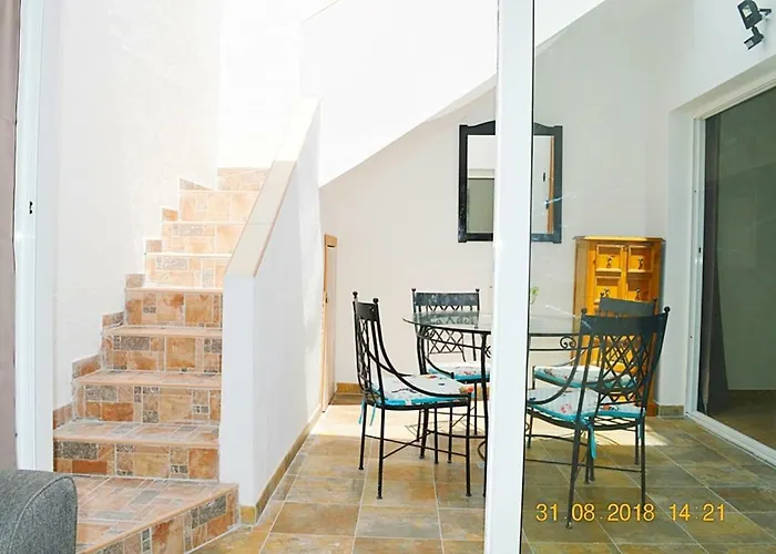 Apartamento New Renovated Duplex Near The Ocean Located In Tenerife Sur *