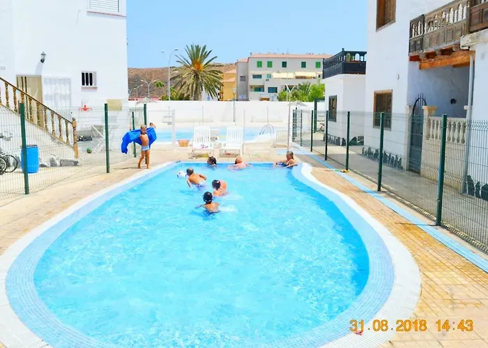 Apartamento New Renovated Duplex Near The Ocean Located In Tenerife Sur